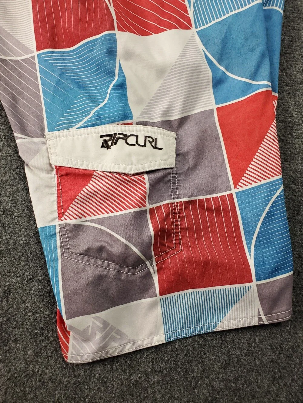 Rip Curl Boardshorts Mens 33 Geometric Grid Plaid Vintage 2000s Y2K Surfer Beach